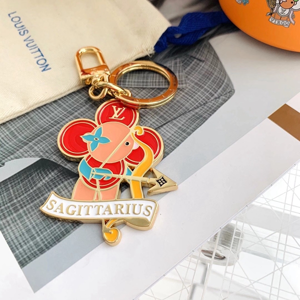 ブランドキーホルダー着用イメージ